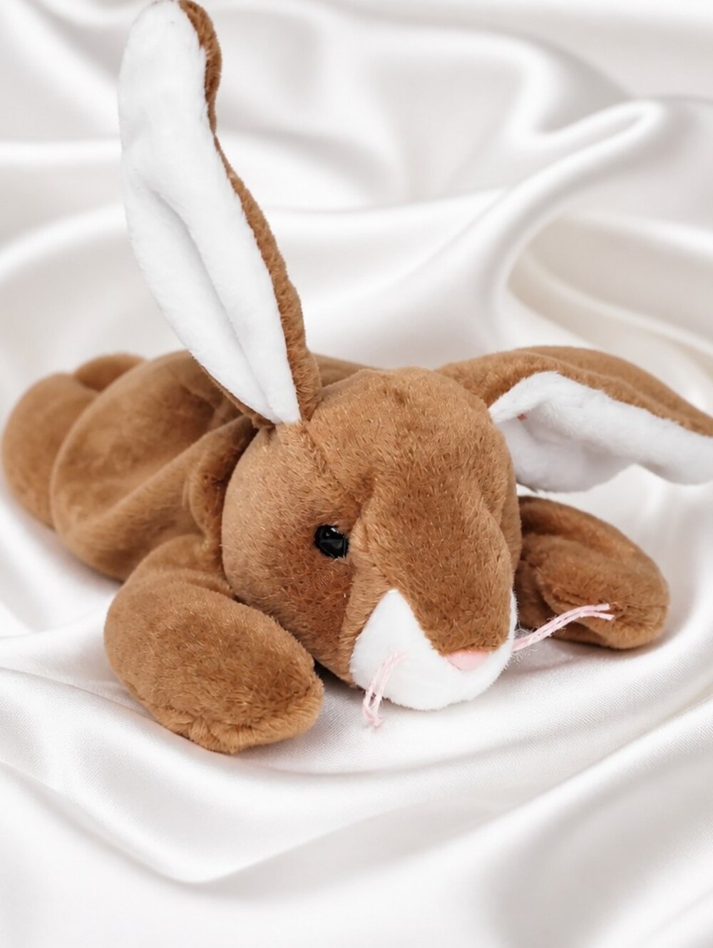 Vintage 1995 Ty Beanie Babies Collection "Ears" Bunny Rabbit With Tags